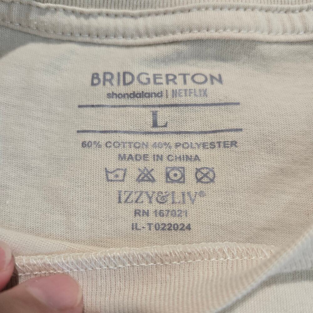 Bridgerton All is Fair in Love and War Women's T-shirt Size L - Picture 3 of 7